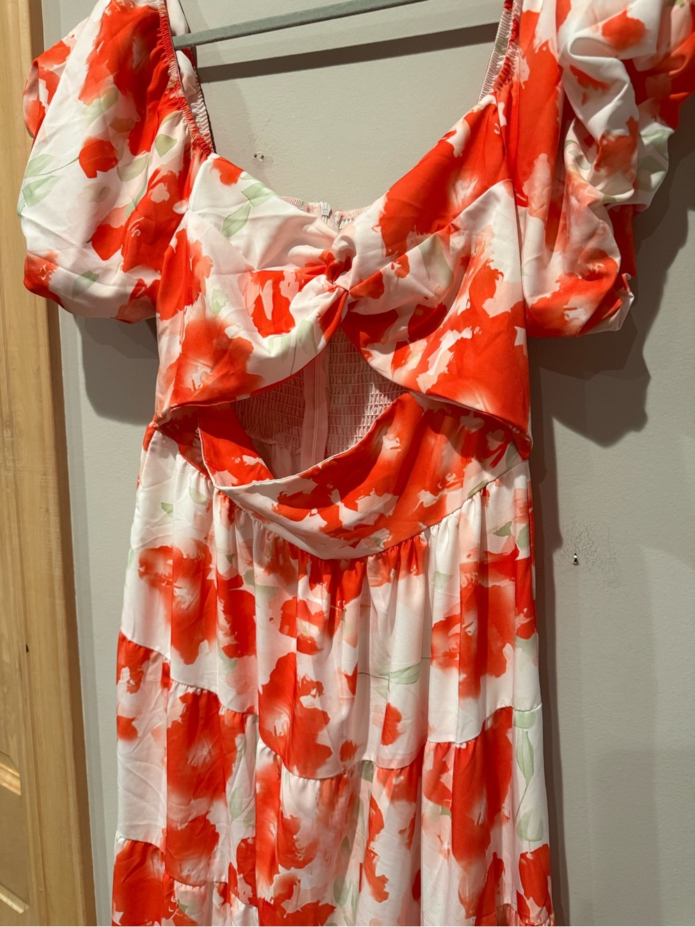 Orange Floral With Green Accent Puff-Sleeve Midi Dress - Picture 4 of 7